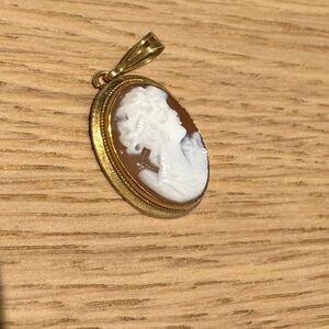 Real Gold Cameo Necklace Pendant Solid